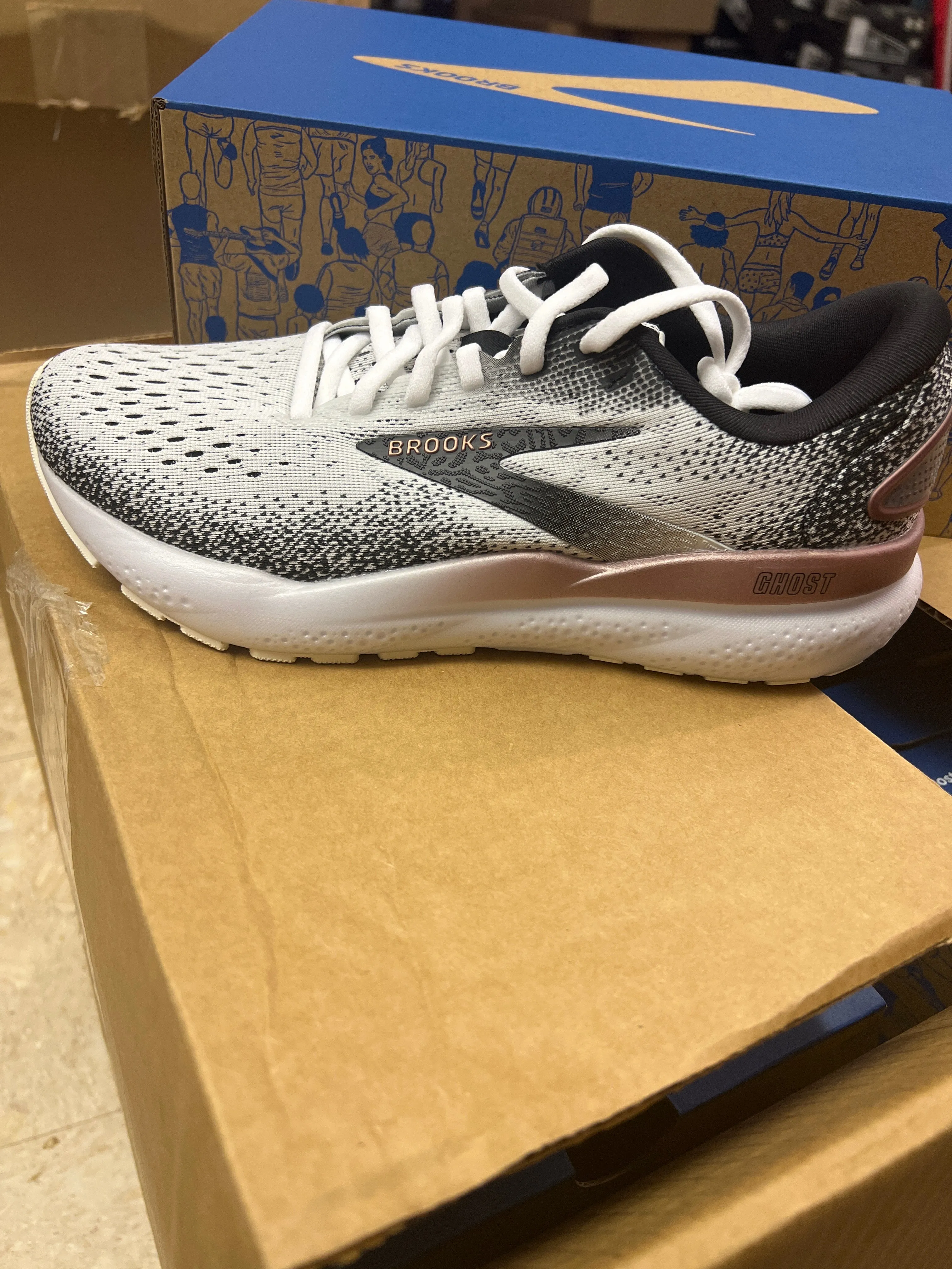 Brooks Women's Ghost 16