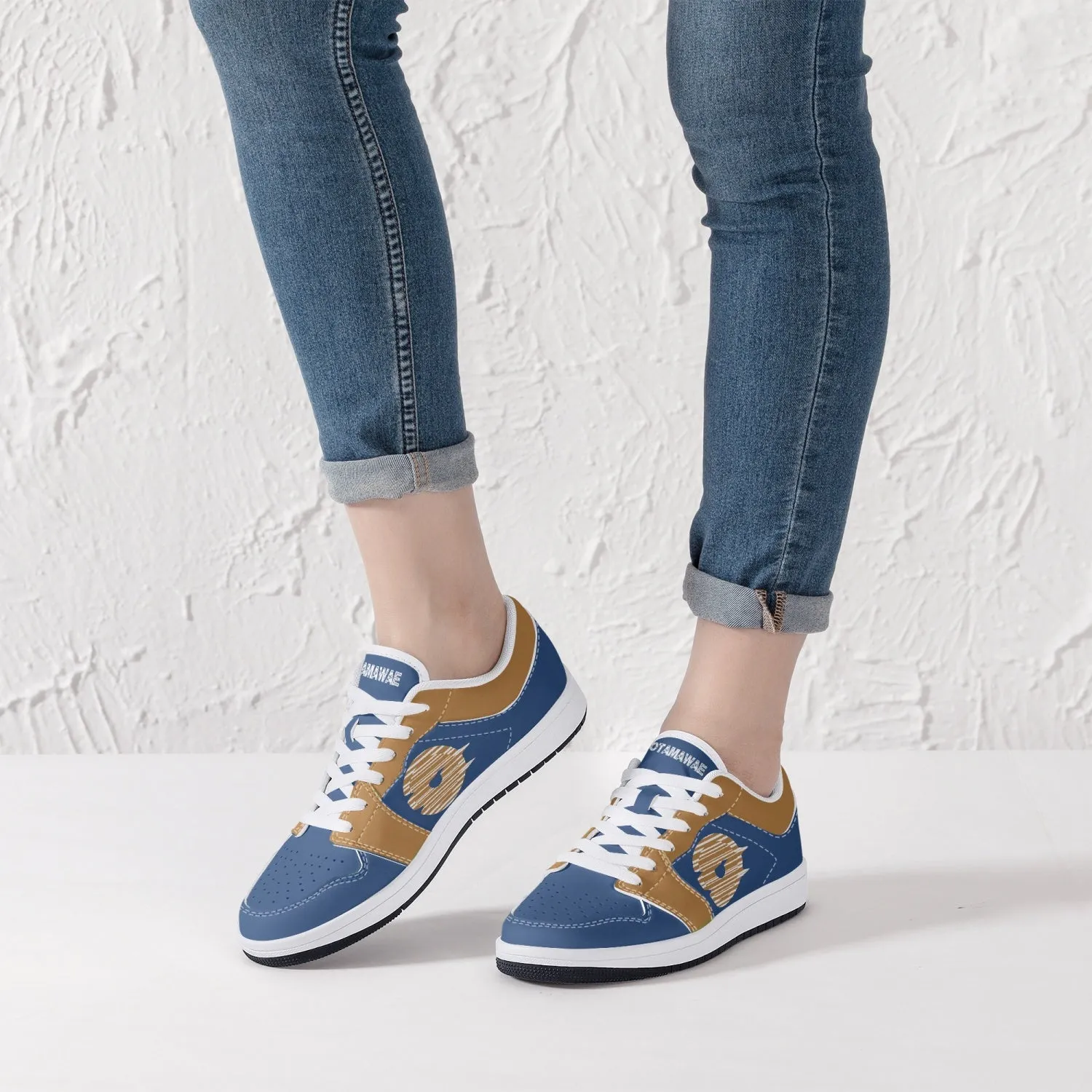 Low-Top Leather Sneakers - Blue/Orange