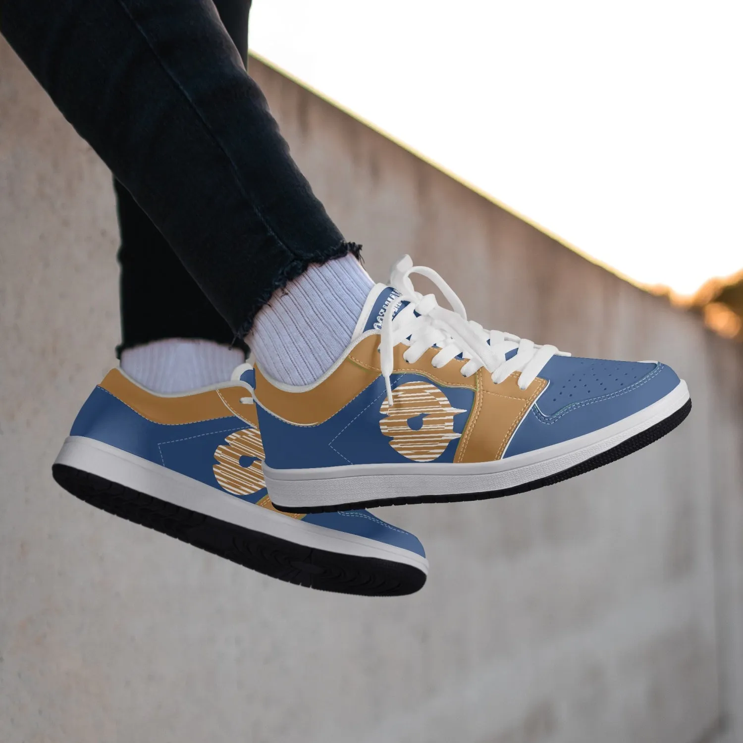 Low-Top Leather Sneakers - Blue/Orange