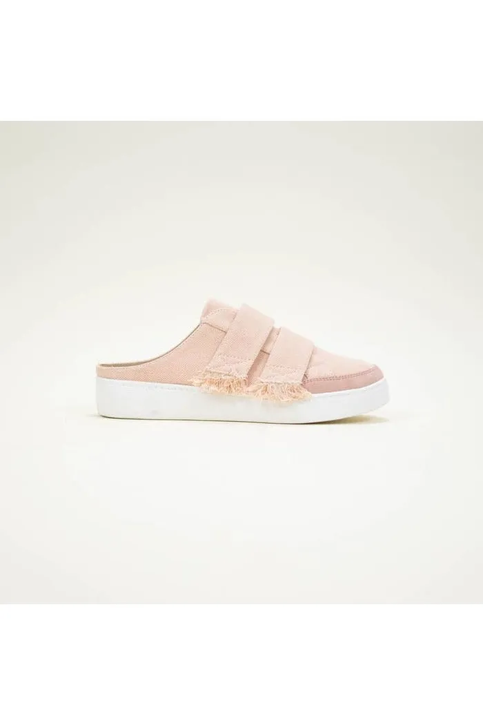 Slip on Sneakers